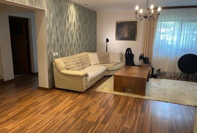 Duplex cu 6 camere cu Canalizare în Central - 16