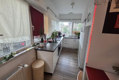 Apartament cu 2 camere decomandat, mobilat în P-ța Rosetti - 9