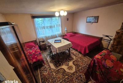 Casă cu 4 camere cu Teren 930 Mp în Central - 3