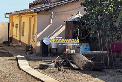 Casă individuală cu 4 camere cu Teren 1313 Mp în Lancrăm - 1