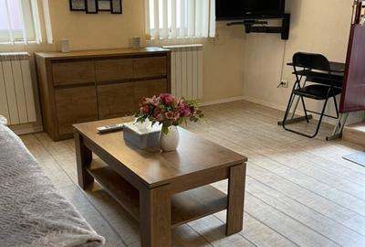 Garsoniera 13 min M Unirii 3942 - 2