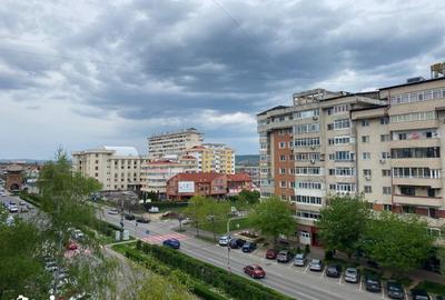 Apartament cu 2 camere decomandat în Central - 11