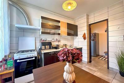 Apartament cu 3 camere semidecomandat, mobilat în Berceni - 8