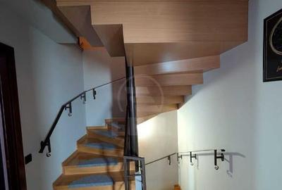 De vanzare casa tip duplex in Flore?ti, intr-o zona exclusiv de case ! - 15