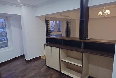 Apartament cu 4 camere decomandat în Libertății - 2