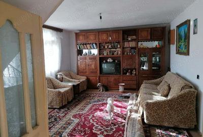 Casă cu 6 camere în Diculești - 7
