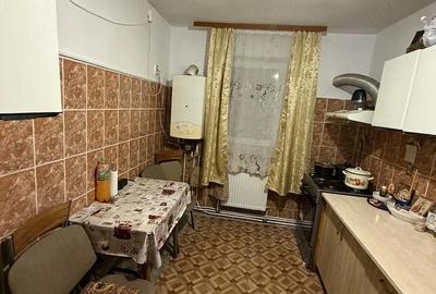 Apartament cu 3 camere decomandat în Central - 2