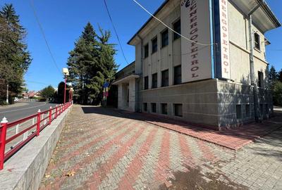 Spațiu comercial, de 3,167 mp, în Central - 6