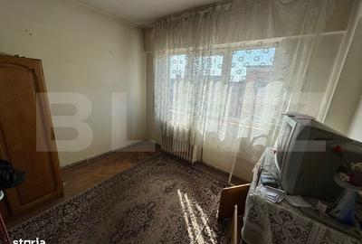 Apartament cu 3 camere decomandat în Gojeiești - 5