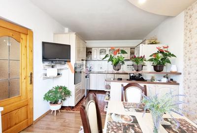 Casă individuală cu 5 camere cu Canalizare în Central - 9