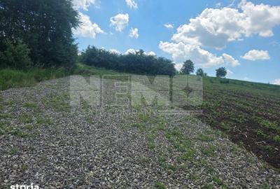 Teren de 2082 mp, în Șcheia