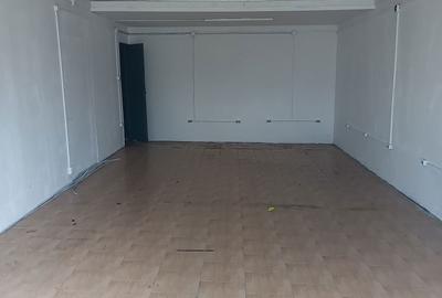 Spațiu comercial, de 50 mp, în Central - 5