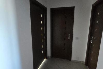 Casă cu 4 camere în Central - 3