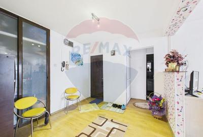 Apartament cu 4 camere semidecomandat în Rahova - 3