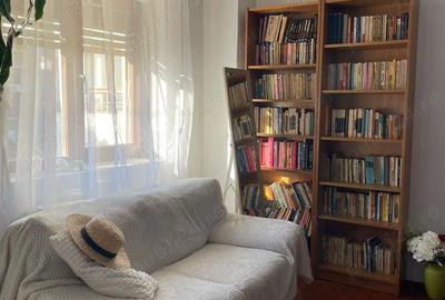 Casă cu Teren 240 Mp în Central - 2