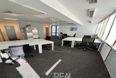 Spațiu comercial, în Universitate - 4