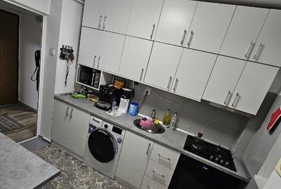Mobilat ?i Utilat 3 camere Apartament Mircea cel batran