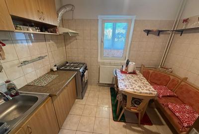 Inchiriez Apartament 2 camere, proprietar, zona Rahova (Pecineaga) - 4