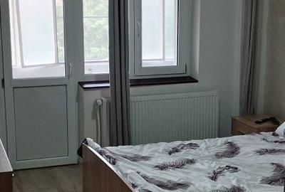 Apartament cu 3 camere decomandat în Brăilei - 6