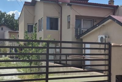 Casă cu 4 camere cu Canalizare în Chiajna