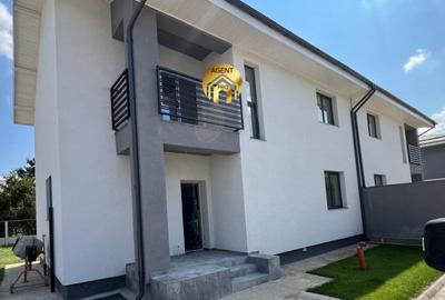 Casă cu 4 camere cu Canalizare în Otopeni - 3