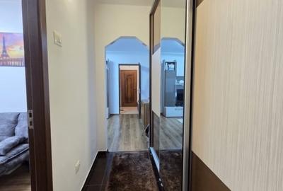 Apartament cu 3 camere semidecomandat în Dacia - 8