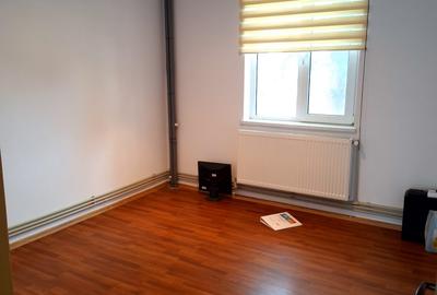 Apartament cu 2 camere decomandat în Calea București - 5