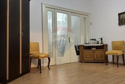 Apartament cu 3 camere în zona P-ta Unirii - 2