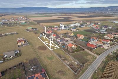 Teren Construcții intravilan de 500 mp, în Bod - 6