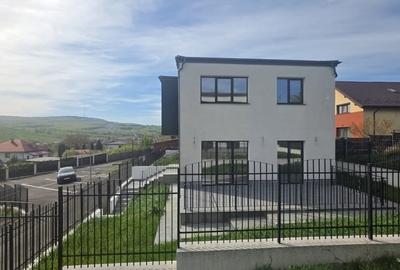 Casă individuală cu 3 camere cu Teren 250 Mp în Central - 33