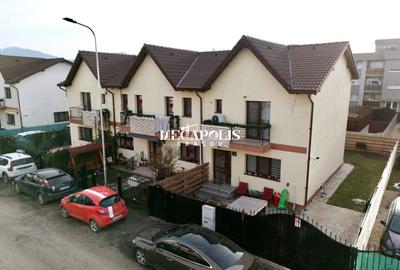 Casă cu 4 camere cu Canalizare în Sânpetru - 1