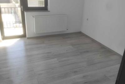 Casă cu 4 camere cu Teren 100 Mp în Central - 8