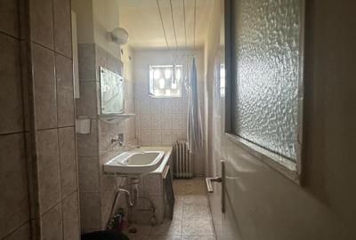 Apartament cu 3 camere semidecomandat în Dacia - 2