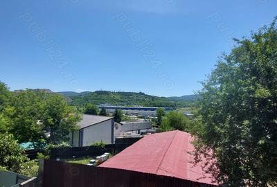 Teren de 1500 mp, în Marginea