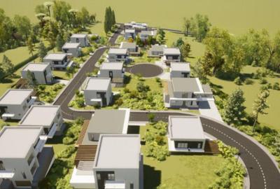 Teren de 32000 mp, în Central - 2