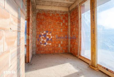 Casă cu 4 camere cu Teren 678 Mp în Păcurari - 2