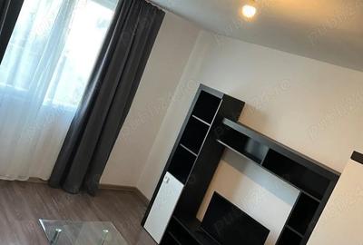 Garsonieră decomandată în Central - 8