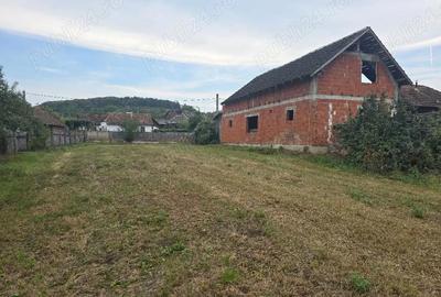 Casă cu 5 camere cu Teren 2670 Mp în Haieu - 5