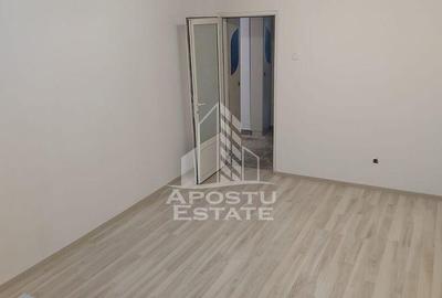 Apartament cu 3 camere, decomandat, ultra-central, piata ... - 1