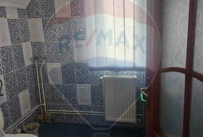 Casă cu 5 camere cu Teren 359 Mp în Central - 7