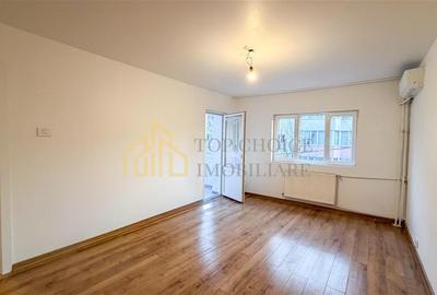 Apartament cu 3 camere semidecomandat, mobilat în Băneasa