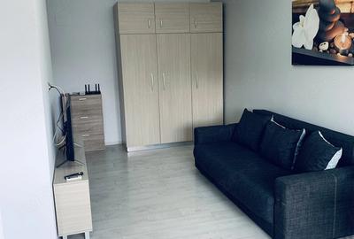 Garsonieră decomandată în Central