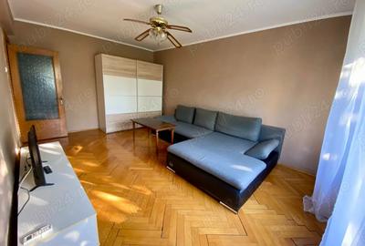 Dau in chirie apartament cu 2 camere in Decebal