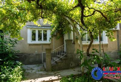 Casă cu 3 camere cu Canalizare în Central - 8