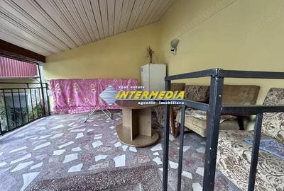 Apartament 3 camere 90 mp de inchiriat in Cetate mobilat - 2