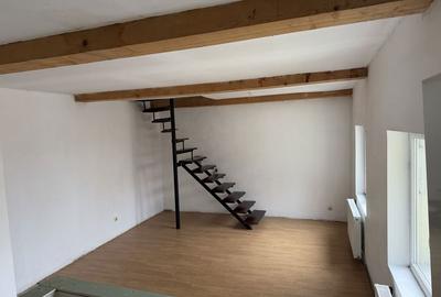 Apartament cu 3 camere în Vasile Aaron - 3