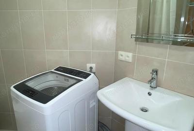 Apartament cu 2 camere decomandat în Titan