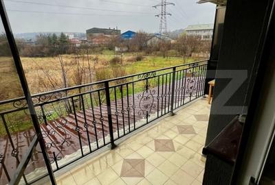 Apartament cu 2 camere semidecomandat, mobilat în Bucium - 11