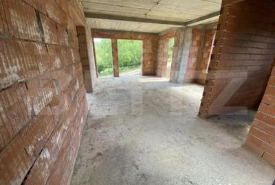 Casă cu 3 camere cu Teren 500 Mp în Central - 4