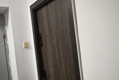 Piata Delfinului, ugent, proprietar - 2